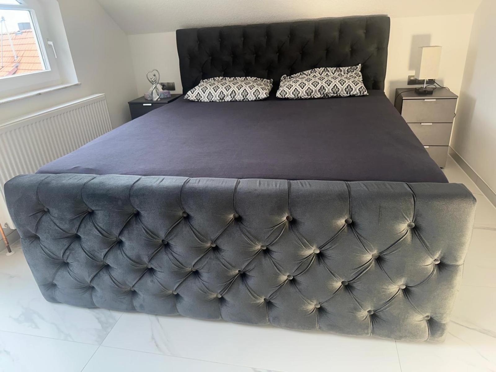 Flexible, Schoene Und Gut Aussehende Feriensuite Ρόιτλινγκεν Εξωτερικό φωτογραφία